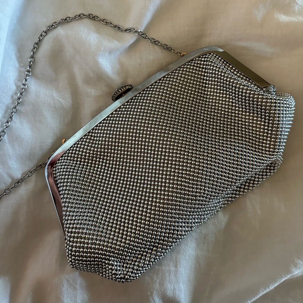 La Regale Silver Formal Clutch with Shell